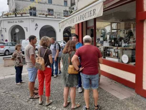 SALIES-DU-BEARN | Un peu de poésie dans ce monde de brutes.