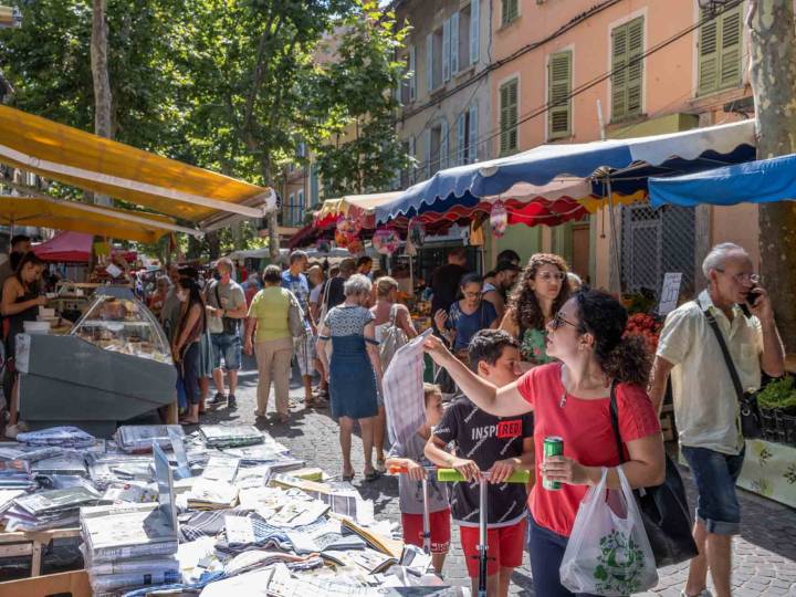 LA SEYNE SUR MER | Un... Deux... Trois marchés, Cours Louis Blanc.